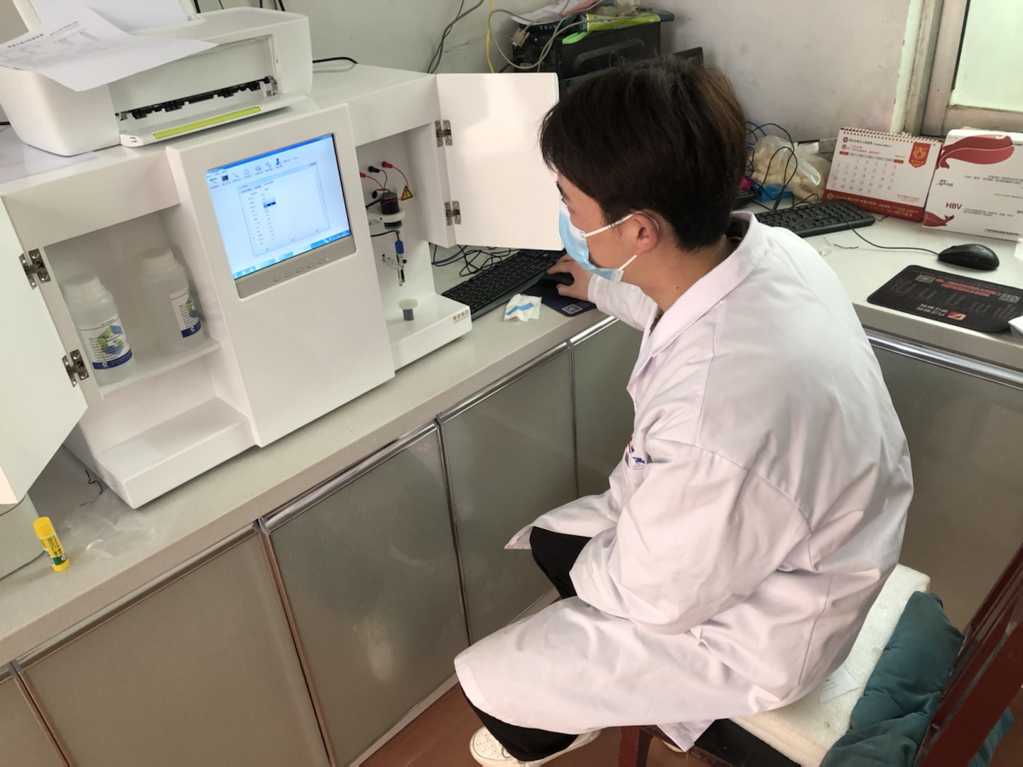 告別待字閨中！山東國康全自動微量元素分析儀，快速了解身體健康